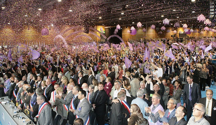 100,000+ People’s Mojahedin Supporters Attend Annual Rally NIAC claims to be the largest grassroots organization in the US, but has only about 2,000 supporters. In contrast, the People’s Mojahedin (MEK) has a substantial number of supporters worldwide.  Its June rally in Paris annually attracts more than 100,000 people.   